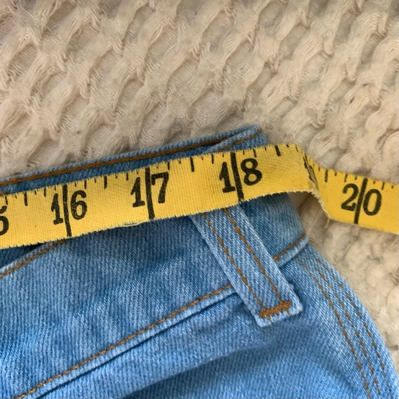 Vintage 70s Levi’s Orange Tab Light Wash Denim Jeans 38x34 - Picture 9 of 11